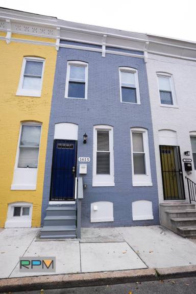 Main picture of 1615 N Spring St