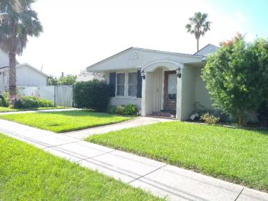 Main picture of 412 Live Oak St