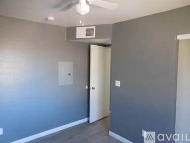 Main picture of 1146 W Apache St
