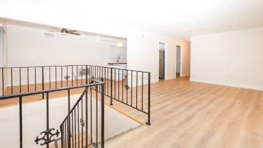 Main picture of 563 S Fashion Park St