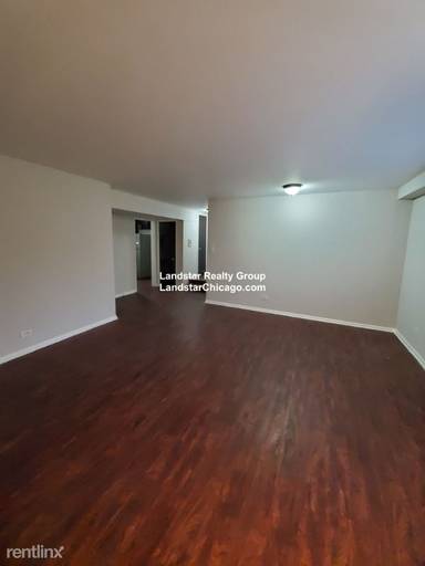 Main picture of 7547 N Bell Ave