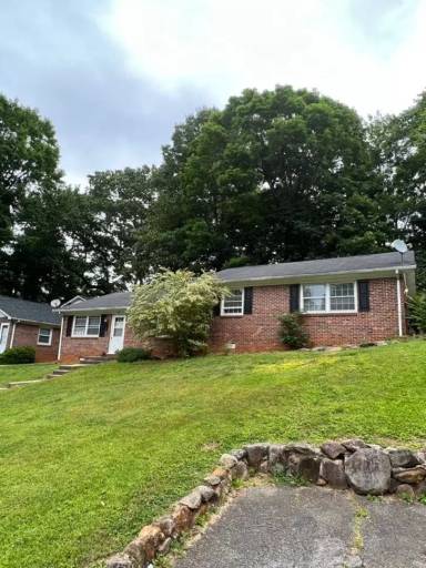 Main picture of 1016 Moseley Dr