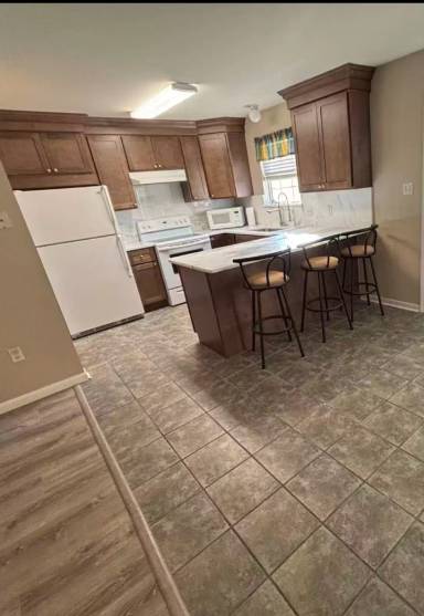 Main picture of 211 Greenbriar Dr