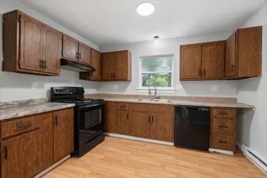Main picture of 865 E 11th Ave