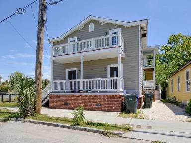 Main picture of 116 America St