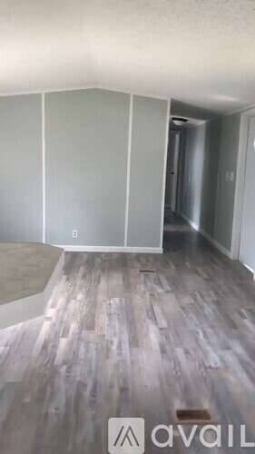 Main picture of 1319 S Main Street Ext