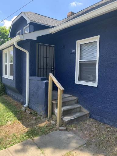 Main picture of 1522 N Tacoma Ave