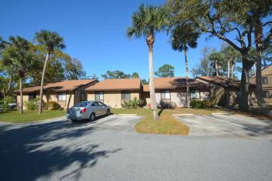 Main picture of 11 Village Dr