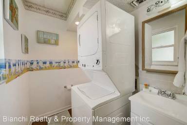 Main picture of 115 177th Ave W