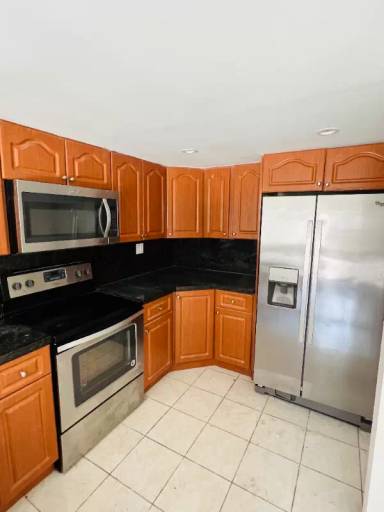 Main picture of 10710 NW 7th St
