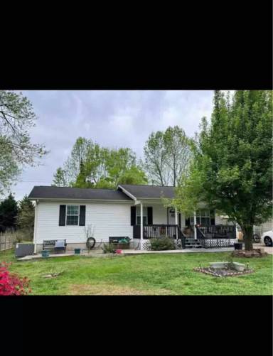 Main picture of 145 Santa Fe Trl NW