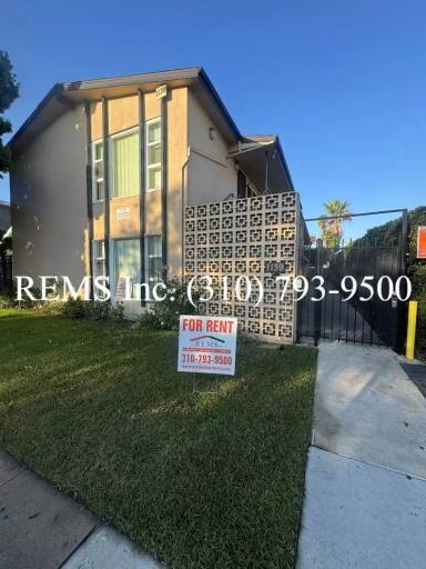 Main picture of 1139 Raymond Ave