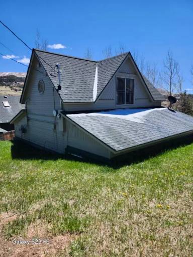 Main picture of 349 S 1st St