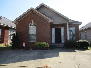 Main picture of 9721 Moonlight Dr