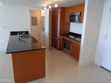 Main picture of 50 Biscayne Condos