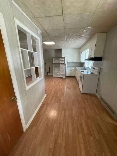 Main picture of 204 Memorial Blvd