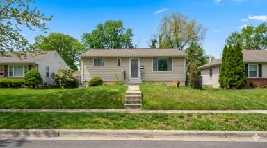 Main picture of 2317 Roslyn Ave