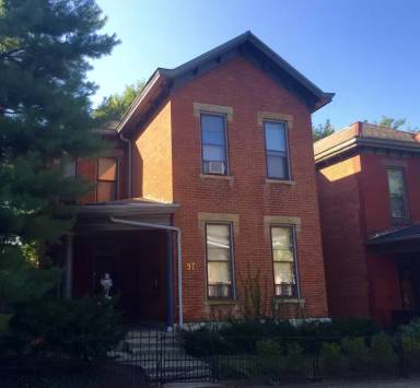 Main picture of 97 E Lincoln St