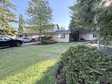 Main picture of 9014-30 10th Pl SE