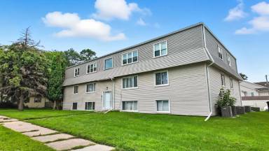 Main picture of The Leavitt St Apartments