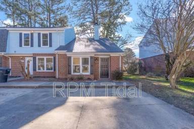 Main picture of 5627 Trafalgar Arch