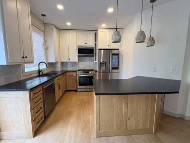 Main picture of 8905 Brunswick Path