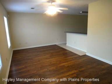 Main picture of 2005 Longview Ct