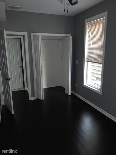 Main picture of 3510 W Irving Park Rd