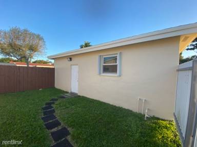 Main picture of 14301 NW 16th Ct