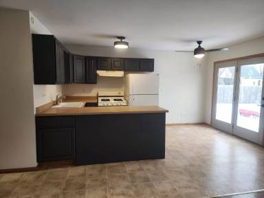 Main picture of 6303-05 32nd Ave