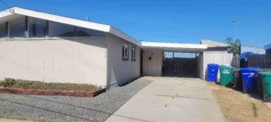 Main picture of 9552 Fermi Ave