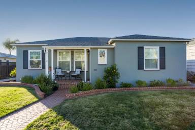 Main picture of 4820 Lorraine Dr