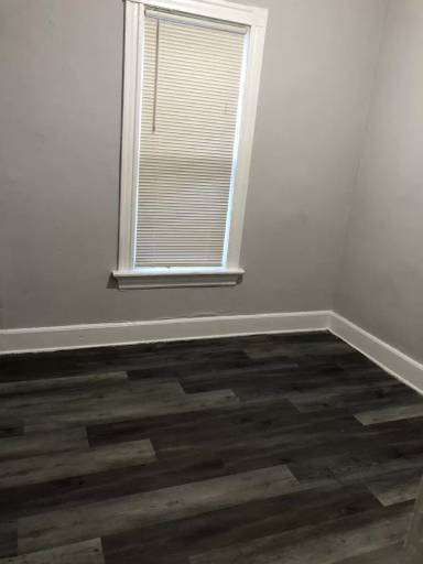 Main picture of 2333 W Burnham St