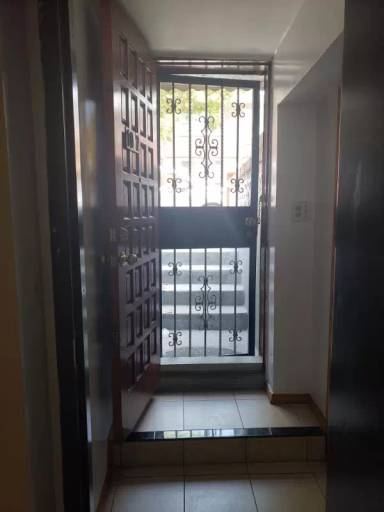 Main picture of 1865 68th St