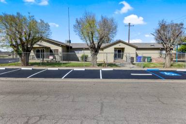 Main picture of 480 E Front St