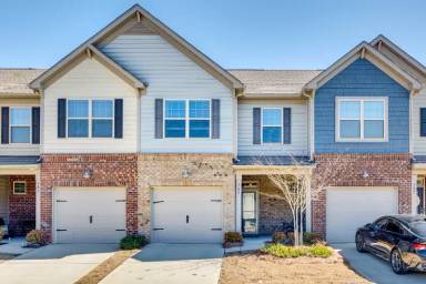 Main picture of 325 Kennebel Pl