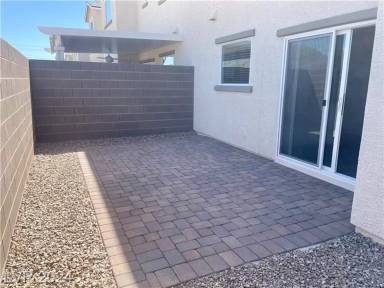 Main picture of 5690 Sunset Amber Ave