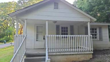 Main picture of 122 Hillside Dr