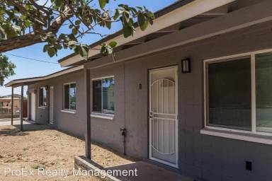 Main picture of 11038 N 15th Ave