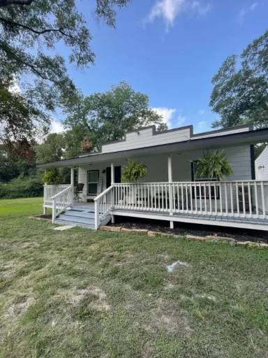 Main picture of 21149 Shannon Cir