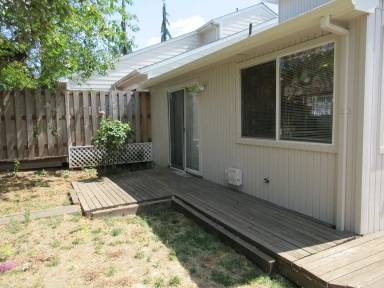 Main picture of 1237 Lupin Ln NW