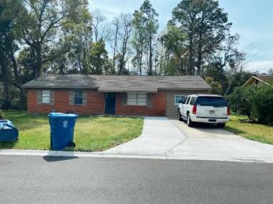 Main picture of 2226 Formosa Cir