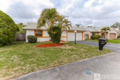 Main picture of 15581 Dover Ct