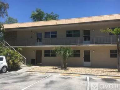 Main picture of 1560 Colonial Blvd