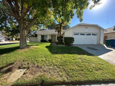 Main picture of 45934 Foxtail St