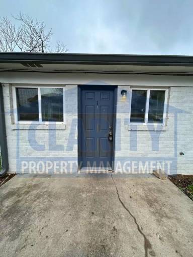 Main picture of 1709 Clemmer St NE