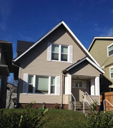Main picture of 5031 12th Ave NE