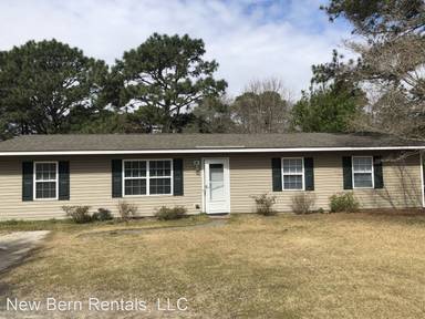 Main picture of 792 Broad Creek Rd