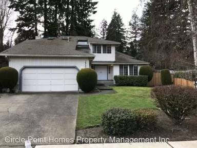 Main picture of 16753 NE 35th St