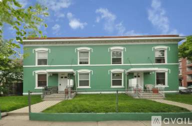 Main picture of 1863 N Clarkson St